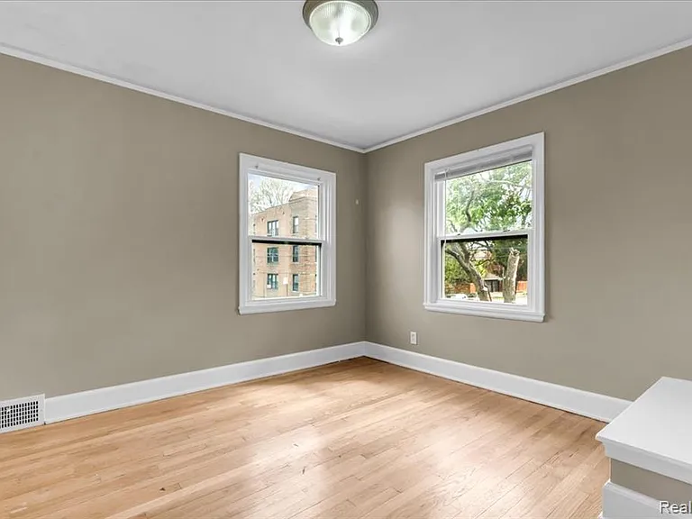 3463 Santa Maria Ave — Photo 20