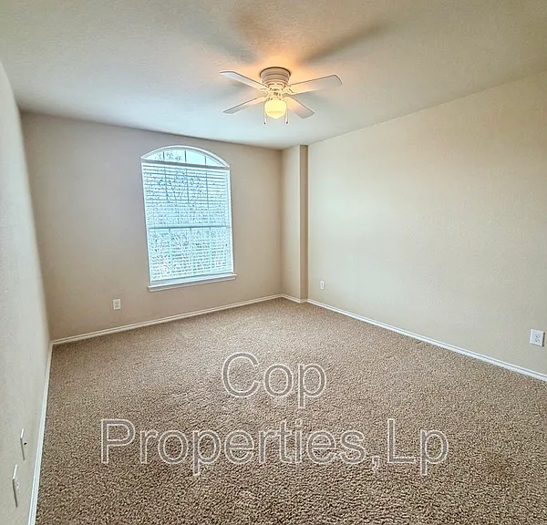 741 Clearbrook Ave — Photo 11
