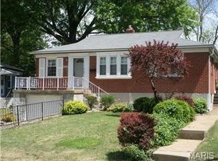 1516 N Berry Rd, Saint Louis, MO 63119