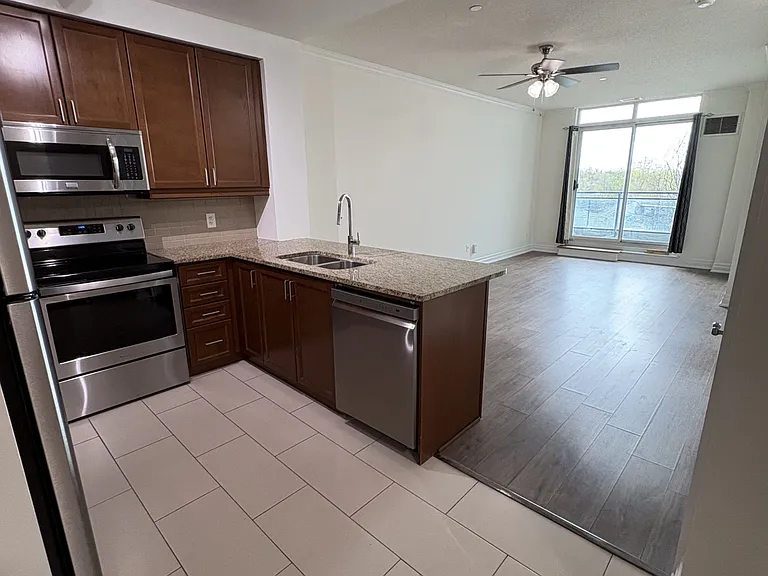 100 John St #203 — Photo 15