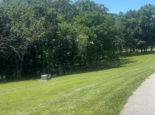 408 Deep Forest Dr, Hawk Point, MO 63349