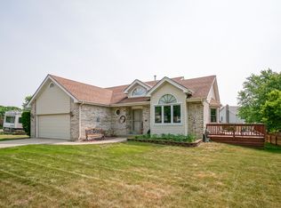 19509 Scarth Ln, Mokena, IL 60448