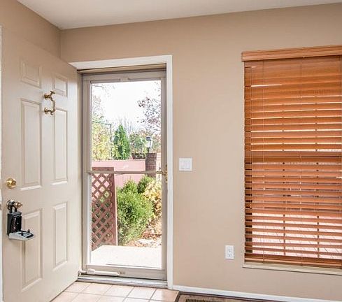 5th image of 38851 Country Cir