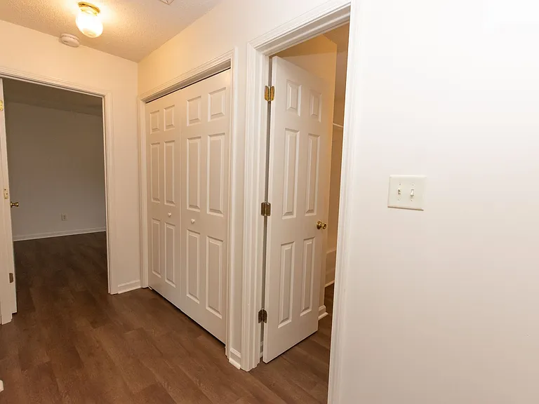 241 Lakewood Dr — Photo 15