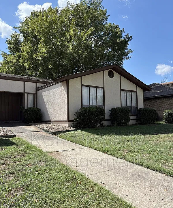 4906 S South Cir #U