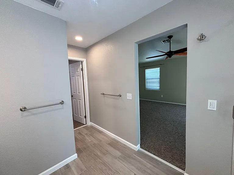 107 Mills Rd — Photo 34