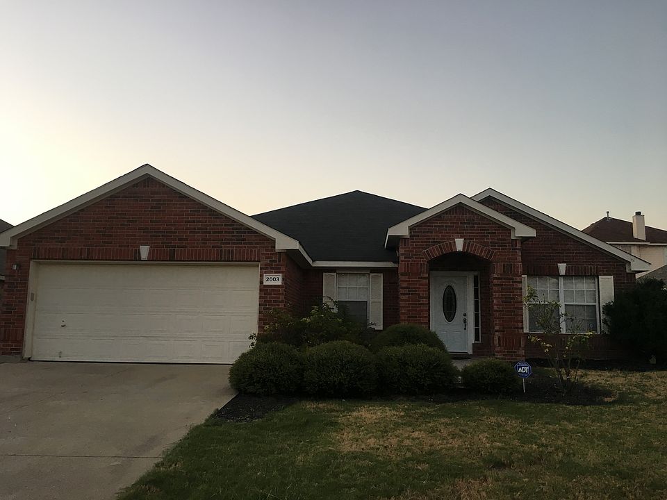 1st image of 2003 Windcastle Dr