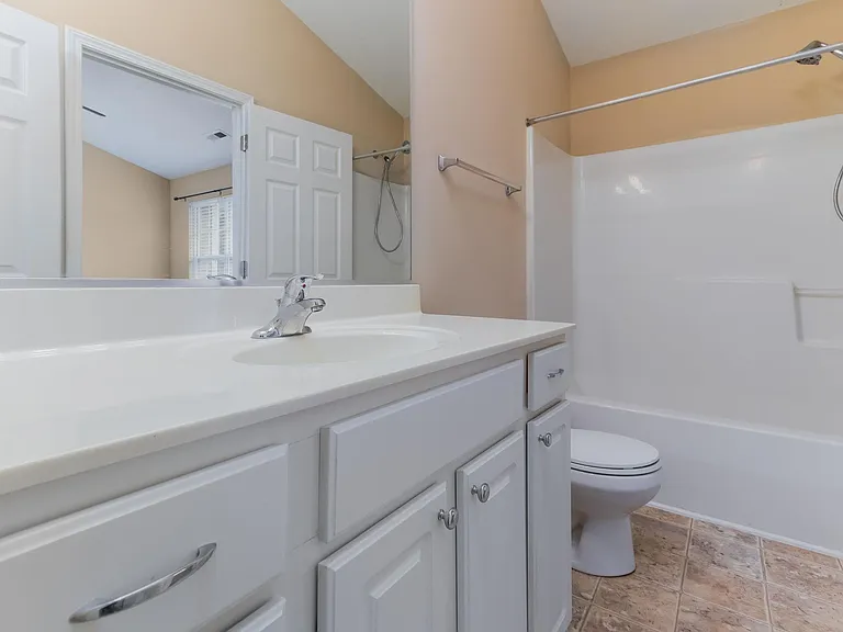 1756 Olivers Crossing Cir — Photo 21