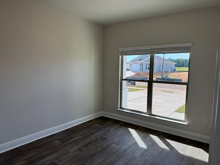 13668 Logan Pl — Photo 7