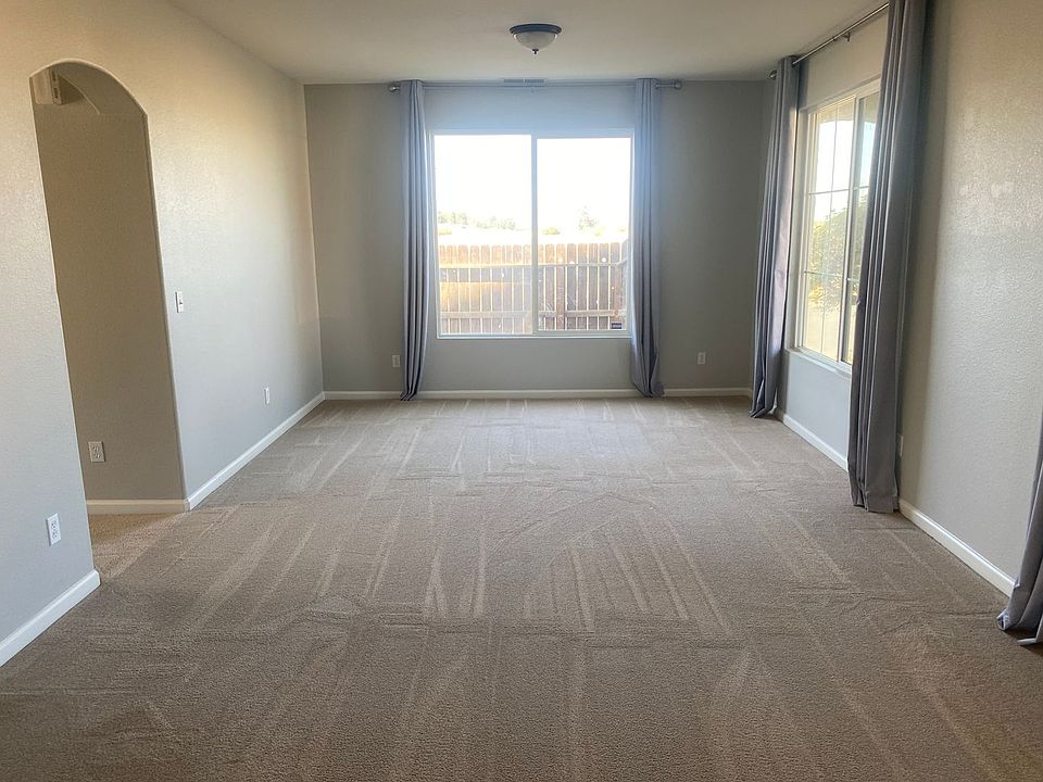 2297 W Independence Pl, Hanford, CA 93230 Zillow