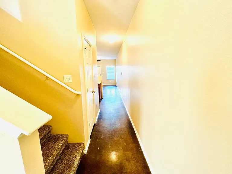 10818 Mathom Lndg — Photo 3