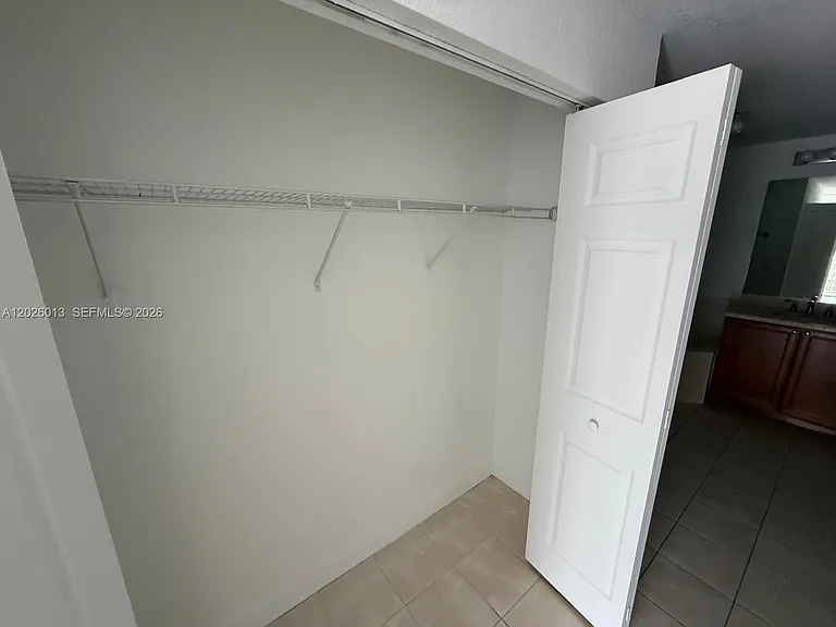 107 Mendoza Ave #201 — Photo 21