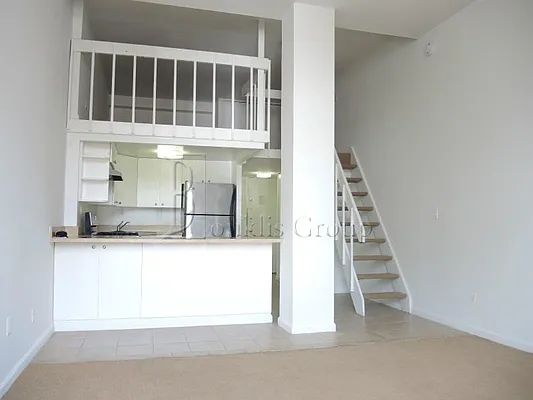 Rented by Bouklis Group | media 29