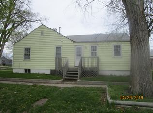 319 W 12th St, Grand Island, NE 68801