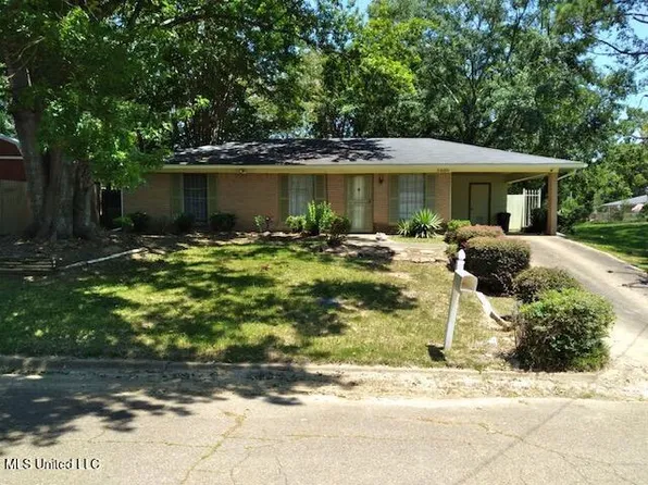 5680 Queen Mary Ln, Jackson, MS 39209