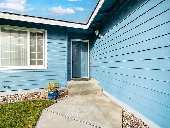 2nd image of 312 Wenas Ct