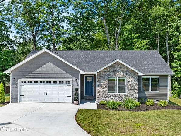 234 Storm Ln, Jacksboro, TN 37757