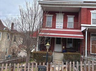 33 Lake St, Mohnton, PA