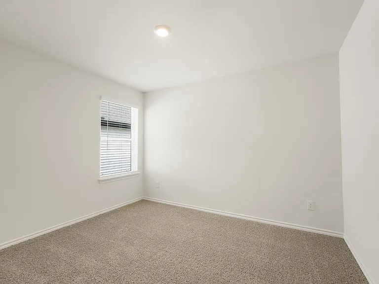 1558 Brooke Dr — Photo 17