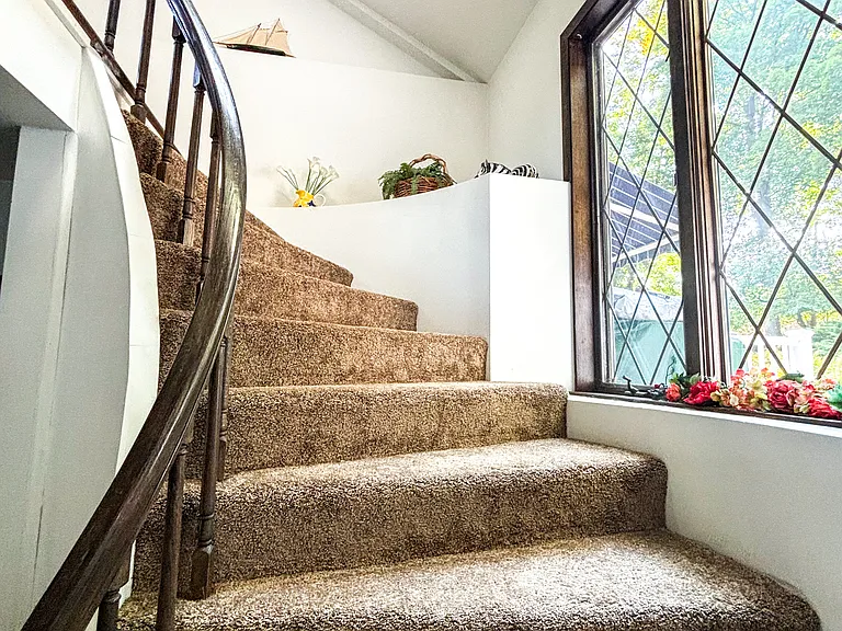 14 Hillspoint Rd — Photo 9