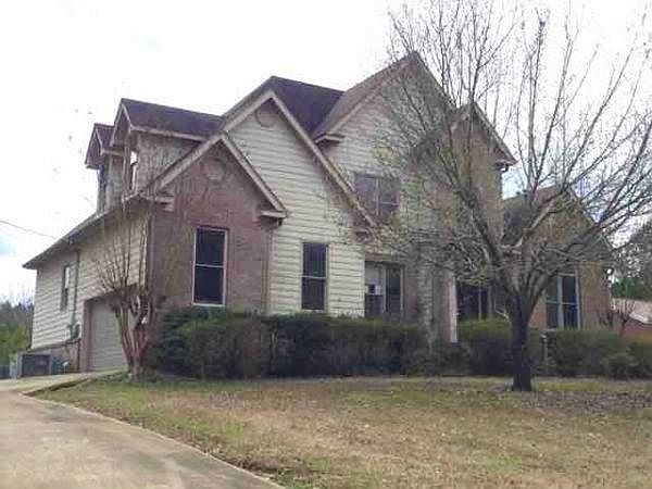 1st image of 106 Woodridge Dr