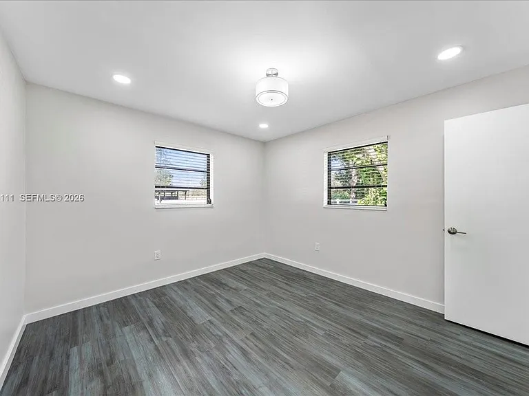 7705 SW 66th St — Photo 51