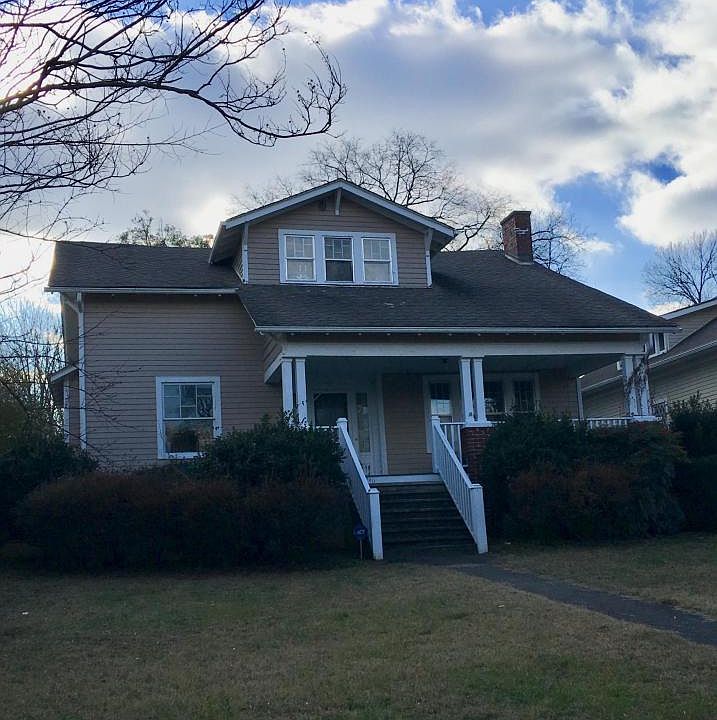 1st image of 325 Cunningham St