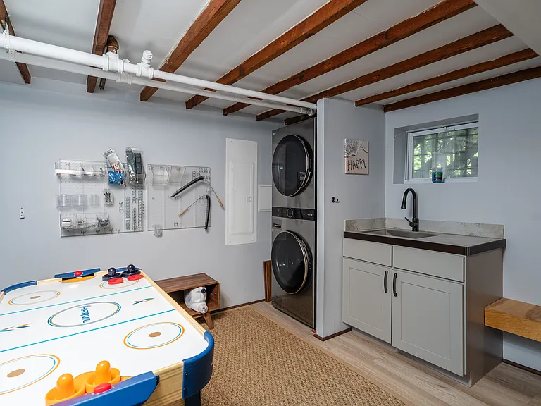 1405 Foxhall Rd NW — Photo 29