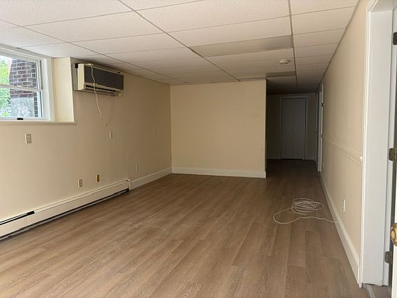 4th image of 99 Garfield Ave #2