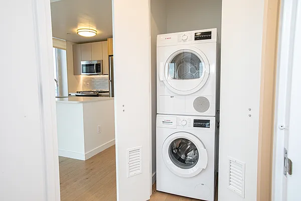 Rented by Stonehenge NYC LLC | media 6