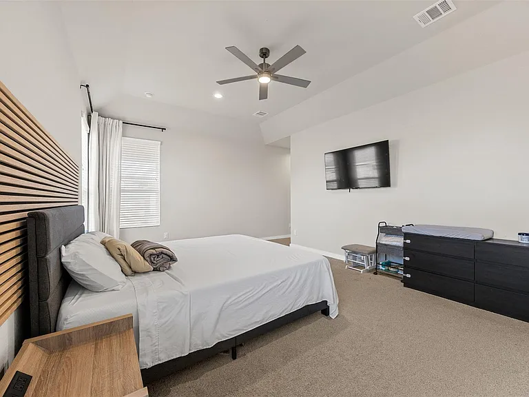 27014 Wandering Glen Ln — Photo 19