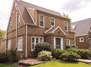 10025 S Bell Ave, Chicago, IL