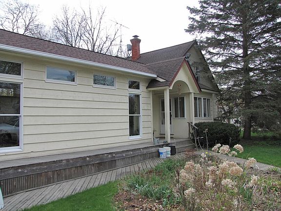 2nd image of 234 W Highway St