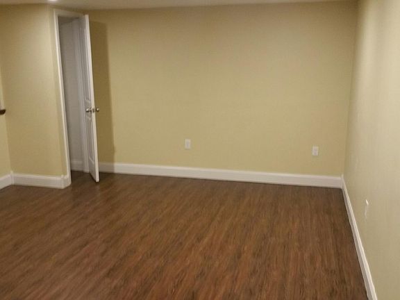 5th image of 146 W Nedro Ave #1