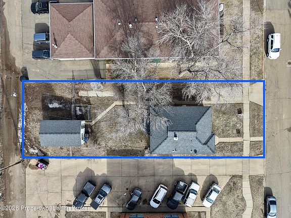 2nd image of 141 11th Ave W