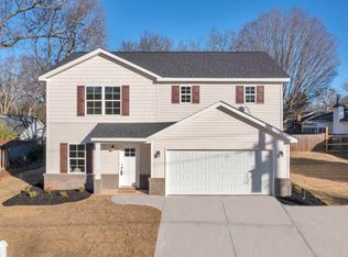 6 Arbor St, Greenville, SC 29617