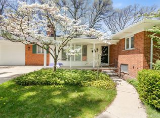 2416 Essex Rd, Ann Arbor, MI 48104