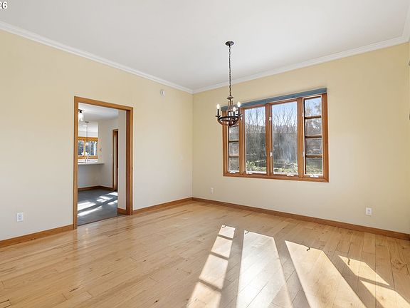 5th image of 3225 Thomsen Rd