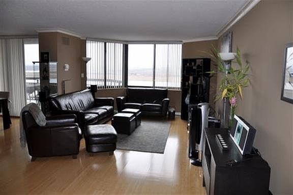 3rd image of 1410 Harmon Cove Tower #1410