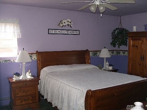 3rd image of 36 Morton St