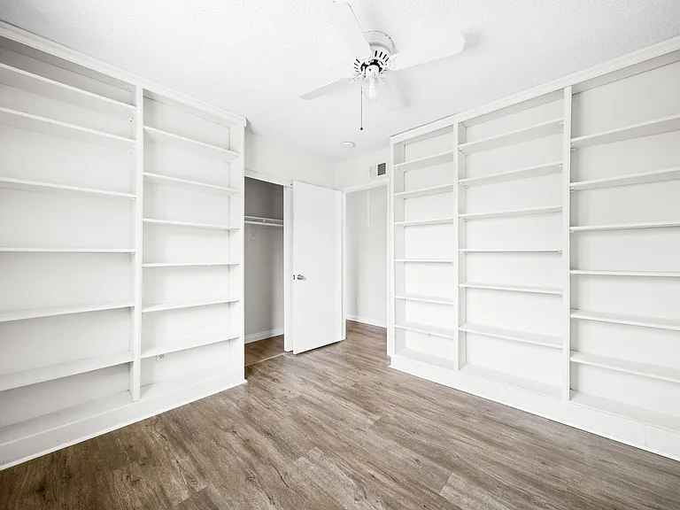 7608 Hyssop Dr — Photo 19