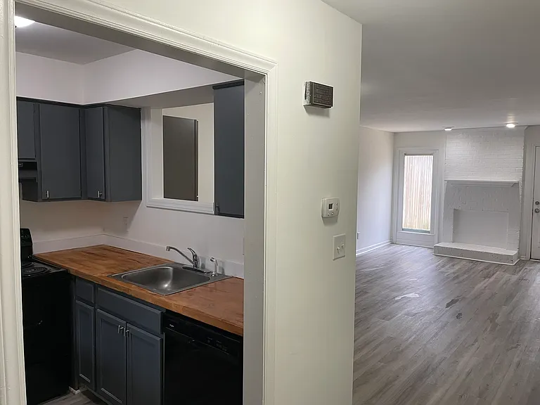 6909 Glendower Rd #B — Photo 23