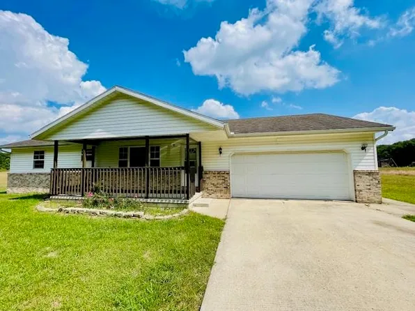 1060 N 1025 E, Knox, IN 46534