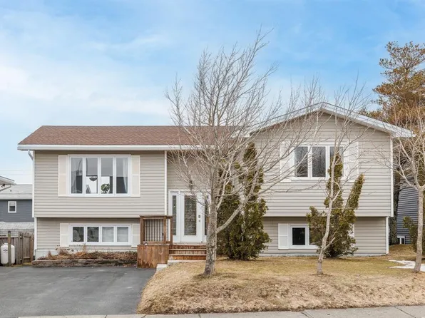 26 Wabush Place, St. John's, NL A1E5W1