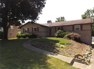 246 Shafer Rd, Coraopolis, PA 15108