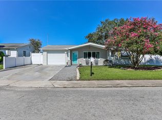 1447 Viking Dr, Holiday, FL 34691