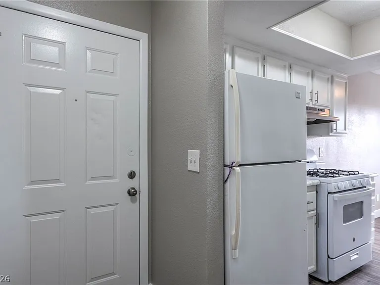 4571 Carriage Park Dr #C — Photo 3