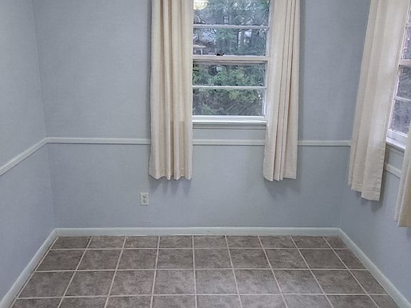 4th image of 3706 Earlysville Rd