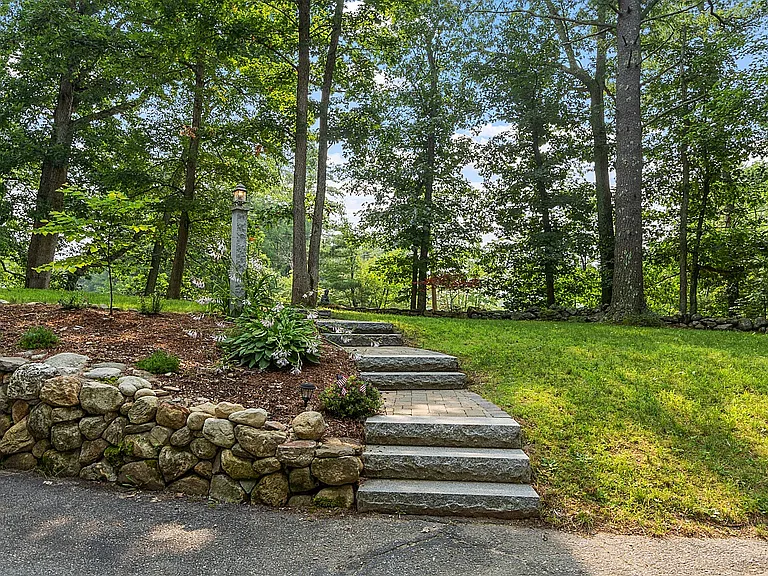 21 Eldridge Rd — Photo 3