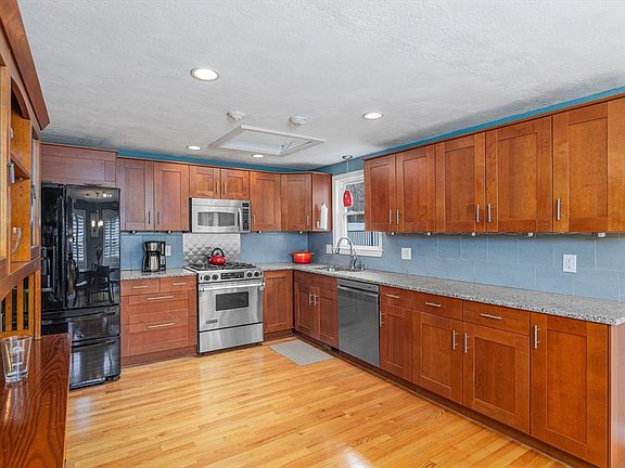 4th image of 29 Winn Valley Dr